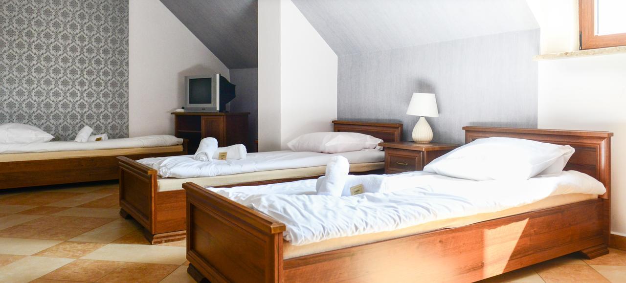 Dworek Emilli Wieliczka Ngoại thất bức ảnh