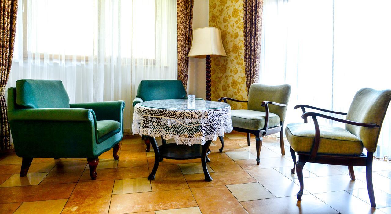 Dworek Emilli Wieliczka Ngoại thất bức ảnh